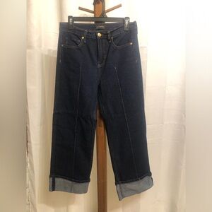 Wide leg Cropped Jeans with cuffed bottom